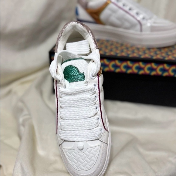 NIB 🌺 Kurt Geiger London Southbank Metallic Leather Platform Sneakers Sz 8.5 - Picture 4 of 12